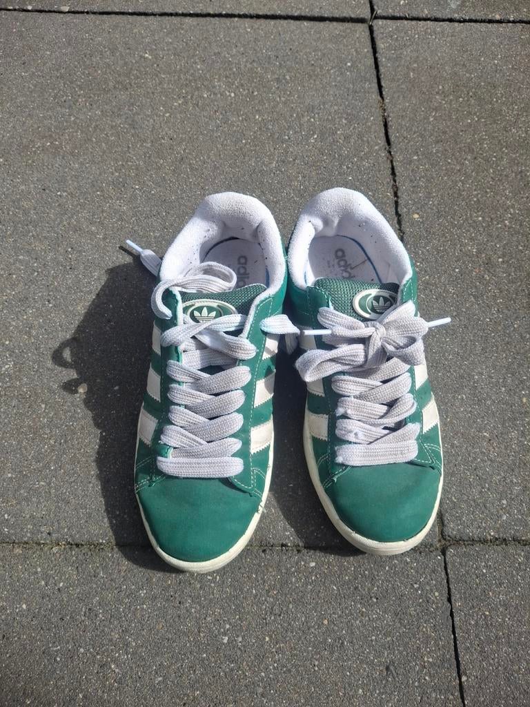 Adidas sneakers groen wit, Kleding | Dames, Schoenen, Sneakers of Gympen, Groen, Ophalen