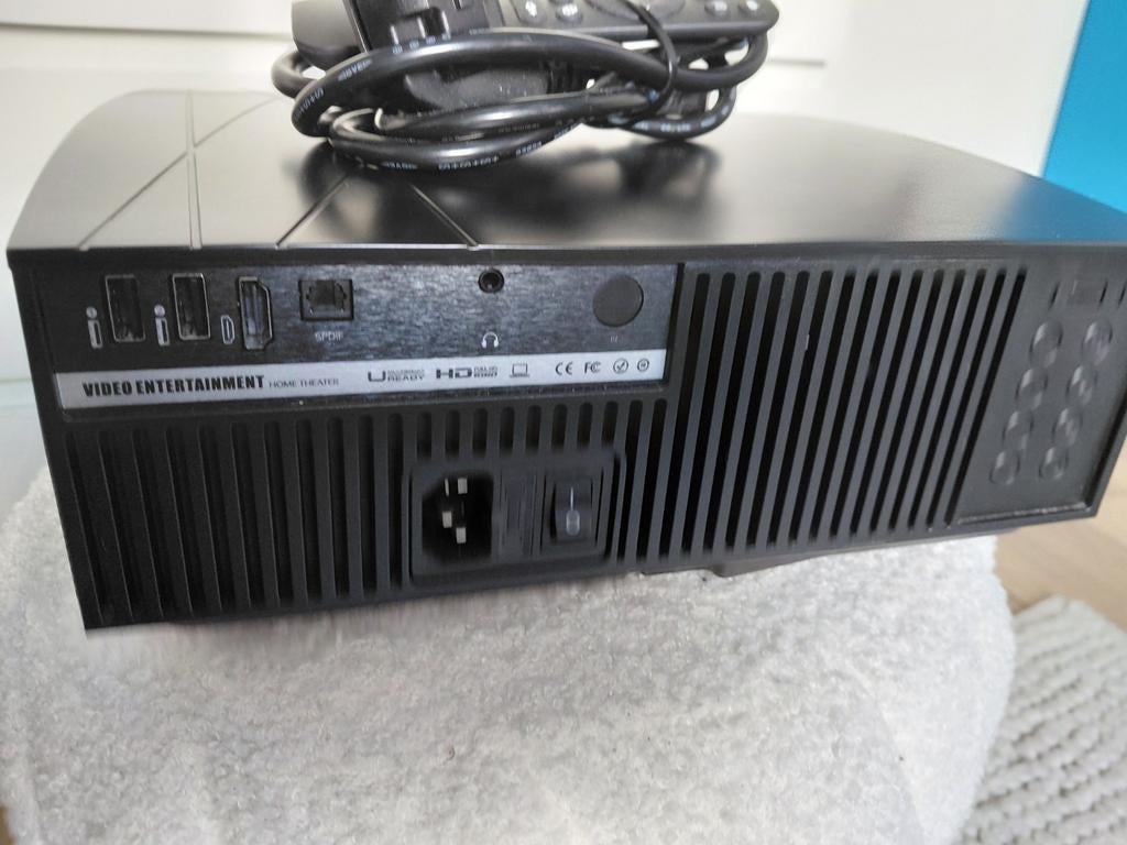 Beamer Video entertainment home theater, Audio, Tv en Foto, Beamers, Ophalen of Verzenden, Zo goed als nieuw, LED