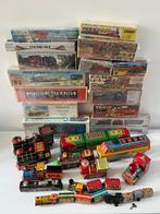 grote verzameling 28 Vintage blikken speelgoed treinen Japan, Verzenden