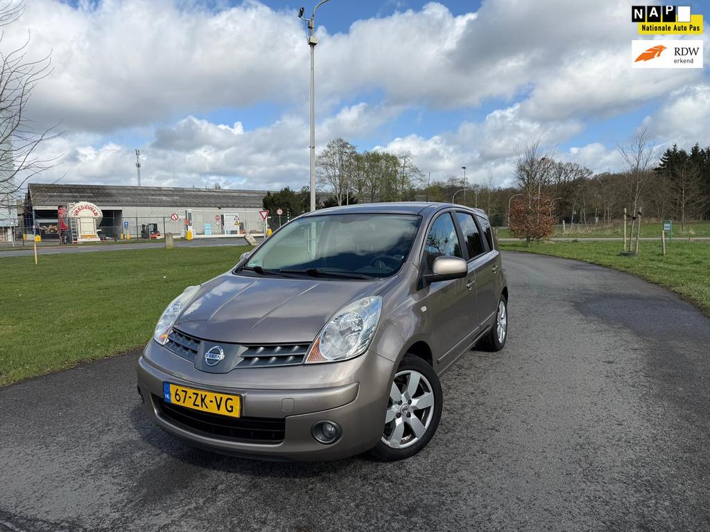 Nissan Note 1.6 Acenta, NAP Automaat, Trekhaak., Gebruikt, 750 kg, 4 cilinders, Bruin