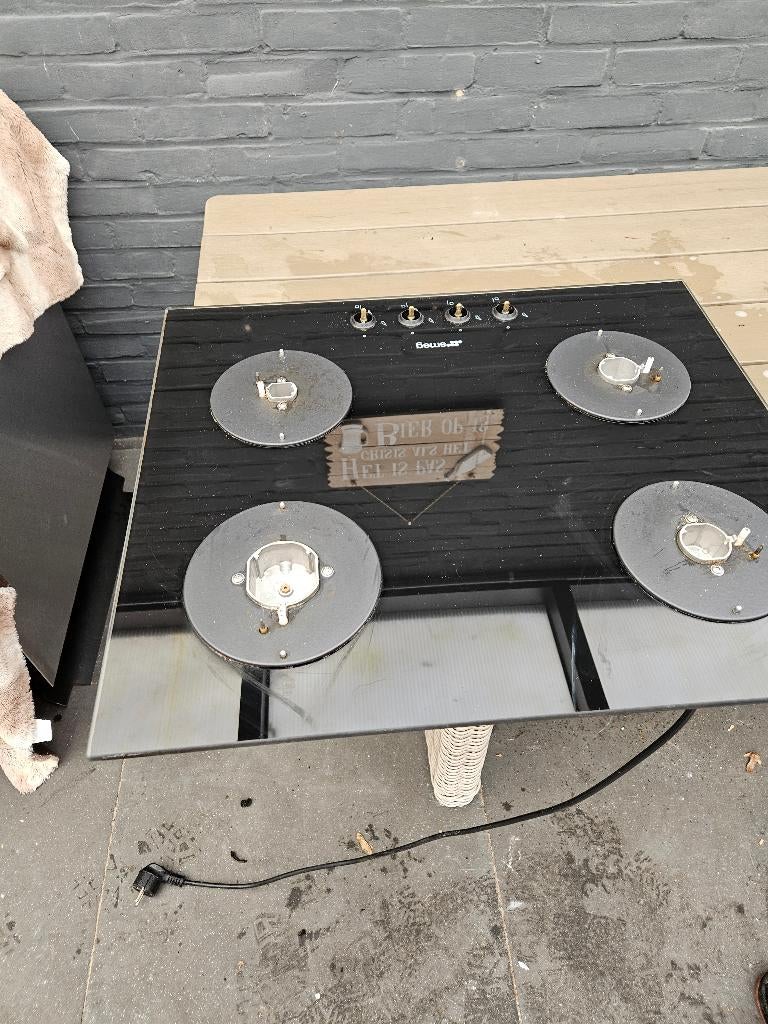 Inbouw gasfornuis, Witgoed en Apparatuur, Fornuizen, Ophalen, Minder dan 85 cm, 4 kookzones, Zo goed als nieuw