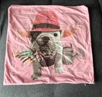 Roze kussenhoes met Engelse bulldog en hoed, Huis en Inrichting, Woonaccessoires | Kussens, Ophalen, Zo goed als nieuw, Roze, Vierkant