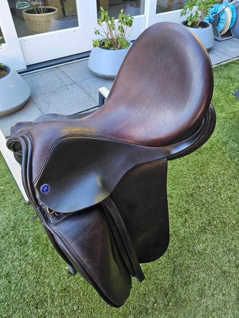 Arno Brandt 17 inch dressuurzadel in zeer goede staat, Ophalen, Gebruikt, Dressuur