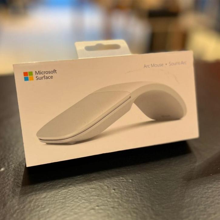 Microsoft Surface Arc Mouse, Computers en Software, Muizen, Zo goed als nieuw