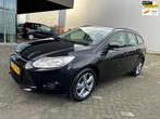 Ford Focus Wagon 1.0 EcoBoost Edition AIRCO BJ 11-2014 APK 3, Euro 5, 101 pk, Gebruikt, Zwart