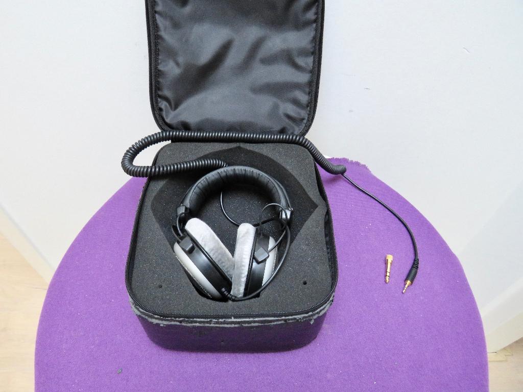 Beyerdynamic DT 880 Pro Koptelefoon, Audio, Tv en Foto, Ophalen of Verzenden, Zo goed als nieuw, Overige merken