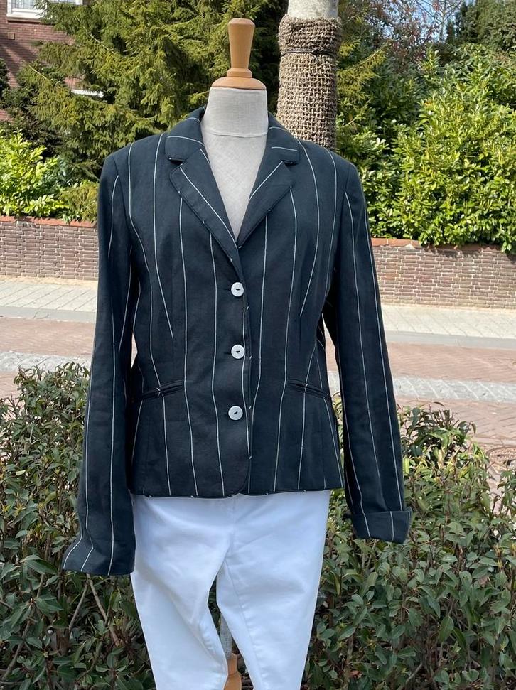 Linnen blazer maat 42, Kleding | Dames, Jasjes, Kostuums en Pakken, Zo goed als nieuw, Maat 42/44 (L), Zwart, Ophalen of Verzenden