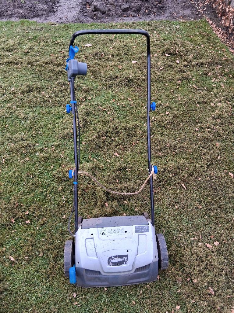 Te Huur verticuteermachine!, Tuin en Terras, Verticuteermachines, Ophalen of Verzenden, Gebruikt, Elektrisch, Husqvarna