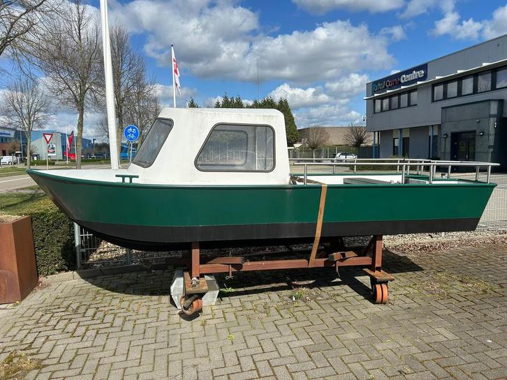 Stalen Kajuit boot te koop, Watersport en Boten, Motorboten en Motorjachten, Zo goed als nieuw, Staal, Tot 6 meter, Diesel, Ophalen