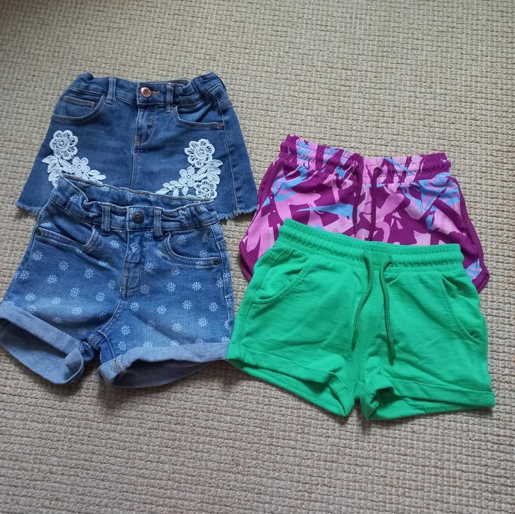 Pakket korte broeken. Maat 110/116., Kinderen en Baby's, Broek, Europe Kids Hema, Meisje, Ophalen of Verzenden