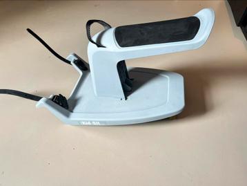 Kid sit meerijdplankje beschikbaar voor biedingen