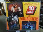 2CD De Vrijbuiters ‎- 10 Jaar De Vrijbuiters VCD 1082, Ophalen, Zo goed als nieuw, Levenslied of Smartlap