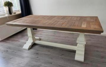 Te koop Eettafel Parma White Antique beschikbaar voor biedingen