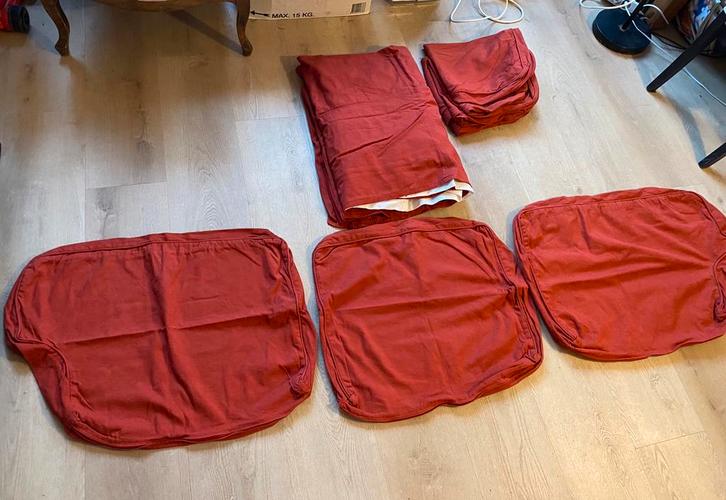 IKEA rode hoes  voor driezits Ektorp bank, Huis en Inrichting, Banken | Sofa's en Chaises Longues, Zo goed als nieuw, Tweepersoons