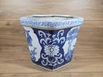 Bloempot van Chinees aardewerk, gemerkt , 23,5 cm hoog, Antiek en Kunst, Ophalen of Verzenden