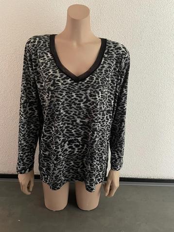 ZGAN Shirt met V-hals, maat 46/48, zwart/grijs beschikbaar voor biedingen