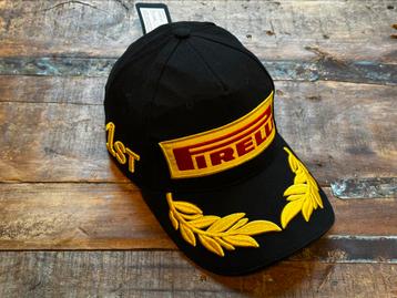 Pirelli podium cap F1 beschikbaar voor biedingen