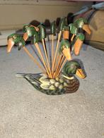 Eend met 12 prikkers met eendenkop HOUT inspiration, Ophalen of Verzenden