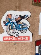 Suske en Wiske Speldje - Lambik op Motor, Verzamelen, Speldjes, Pins en Buttons, Ophalen of Verzenden, Zo goed als nieuw, Figuurtje
