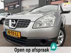 Nissan Qashqai 1.6 Acenta van 2de Eig met trekhaak en airco, Voorwielaandrijving, 15 km/l, Gebruikt, Zwart