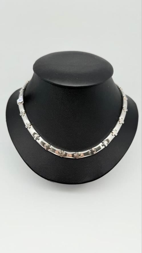Massief zilveren kettting. Merk: Esprit. Lengte: 42 cm., Sieraden, Tassen en Uiterlijk, Kettingen, Zo goed als nieuw, Zilver, Ophalen of Verzenden