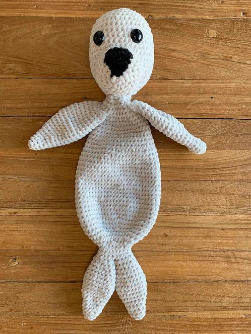 Gehaakt knuffeldoekje zeehond lichtgrijs, Kinderen en Baby's, Kraamcadeaus en Geboorteborden, Nieuw, Kraamcadeau, Ophalen of Verzenden