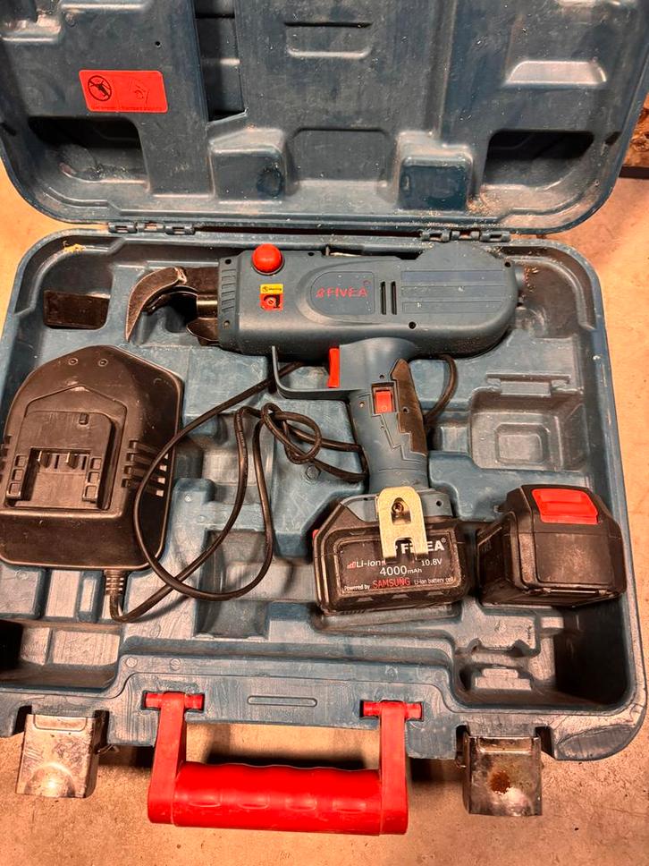 Fivea vlecht/Bindmachine, Doe-het-zelf en Verbouw, Gereedschap | Boormachines, Gebruikt, Overige typen, Minder dan 400 watt, Ophalen