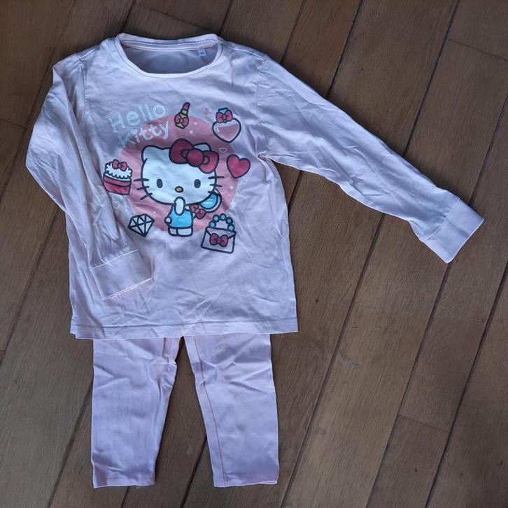 Hello Kitty pyjama roze maat 122, Kinderen en Baby's, Kinderkleding | Maat 122, Zo goed als nieuw, Meisje, Nacht- of Onderkleding