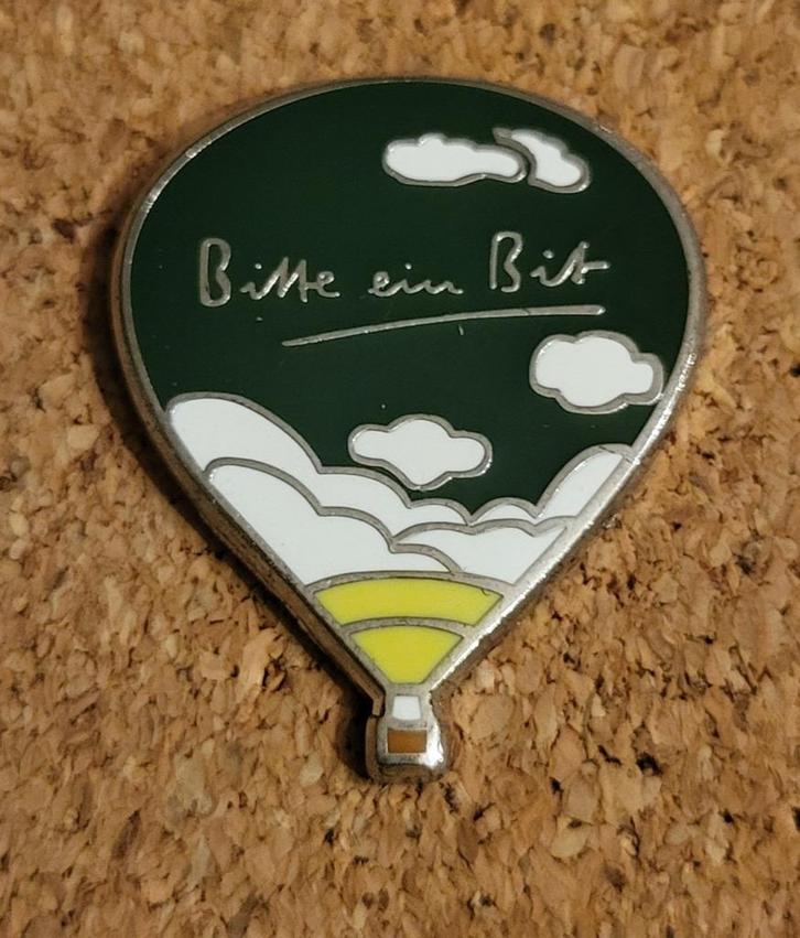 Ballonpin bitburger, Verzamelen, Speldjes, Pins en Buttons, Ophalen of Verzenden