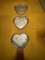 2 dienbladen of onderzetters, Huis en Inrichting, Woonaccessoires | Onderzetters, Ophalen of Verzenden, Zo goed als nieuw, Glas of Kopje