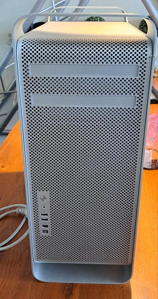 Apple Mac Pro (2006-2012), Computers en Software, Apple Desktops, Gebruikt, Mac Pro, Onbekend, 2 tot 3 Ghz, Ophalen of Verzenden