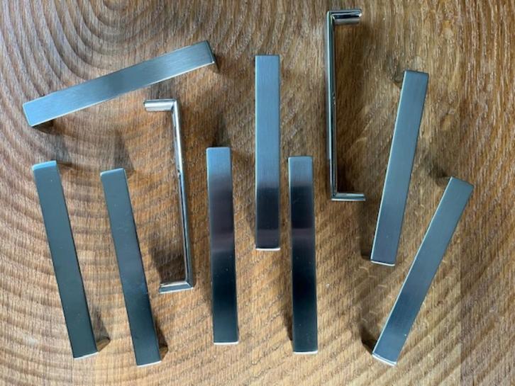 10 st. rechte SieMatic keukendeur greepjes model 203, Huis en Inrichting, Keuken | Keukenbenodigdheden, Nieuw, Ophalen