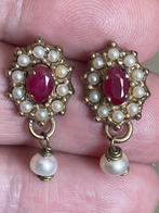 Vintage vermeiloorbellen met robijnen en parels, Sieraden, Tassen en Uiterlijk, Oorbellen, Ophalen of Verzenden, Zo goed als nieuw