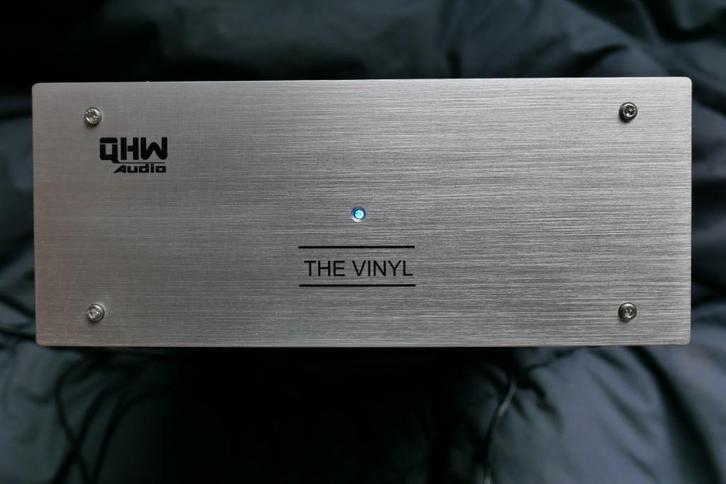 The Vinyl Phonostage MM/MC QHW Audio, Audio, Tv en Foto, Versterkers en Receivers, Zo goed als nieuw, Minder dan 60 watt, Overige merken