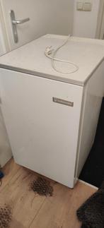 koelkast gratis ophalen  werkt goed, Witgoed en Apparatuur, Koelkasten en IJskasten, Ophalen, Gebruikt, Zonder vriesvak, 160 cm of meer