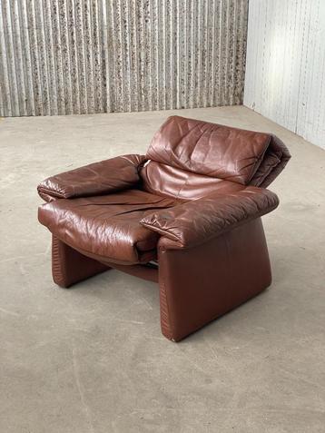 Vintage bruin leer design fauteuil 1970 beschikbaar voor biedingen