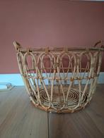 Rotan mand van Ikea, Huis en Inrichting, Woonaccessoires | Schalen en Manden, Ophalen, Zo goed als nieuw, Rond, Riet