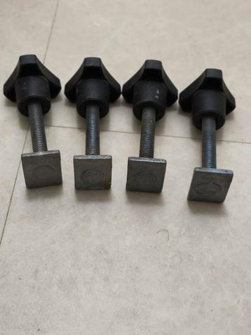 Thule T gleuf adapters compleet voor de dakdragers wingbars  beschikbaar voor biedingen