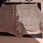 146 korte broek, Ophalen of Verzenden, Zo goed als nieuw, Meisje, Broek