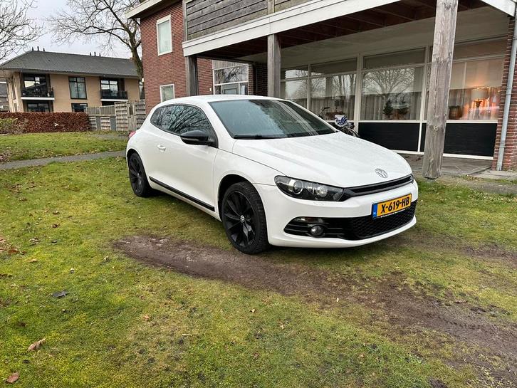 Vw scirocco 2009 Wit, Auto's, Volkswagen, Particulier, Scirocco, Apple Carplay, Cruise Control, Parkeersensor, Xenon verlichting