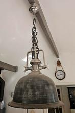 Zware industriële hanglamp, Huis en Inrichting, Ophalen, Zo goed als nieuw, Minder dan 50 cm