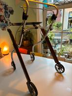 Rollator voor binnenshuis van trustcare in Walnoot kleur, Ophalen, Lichtgewicht