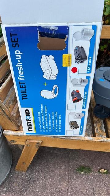 Camper toiletcassette beschikbaar voor biedingen
