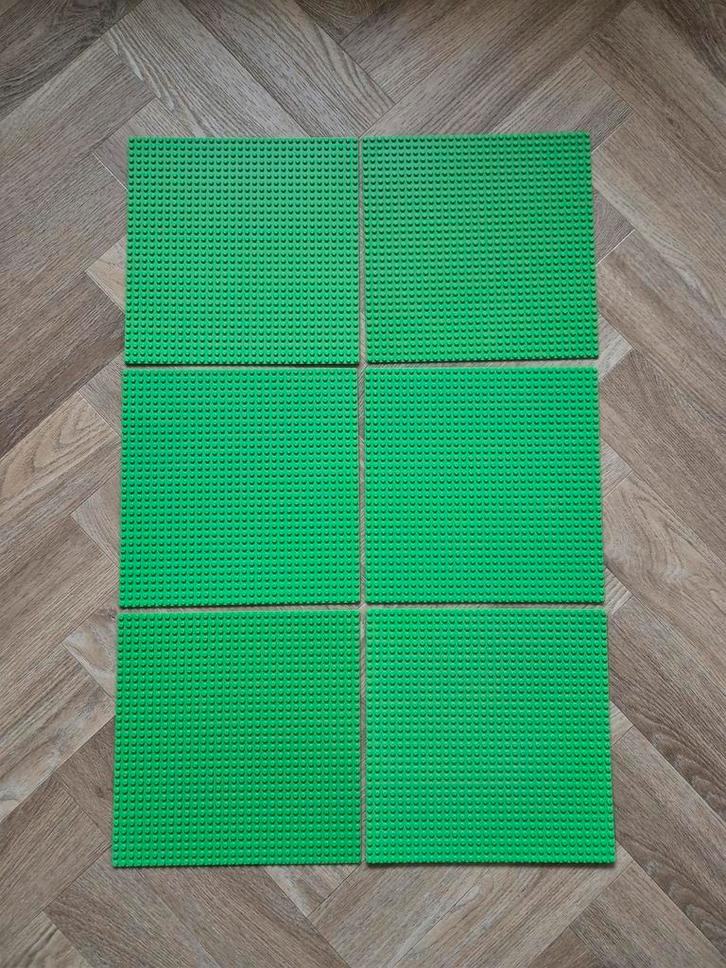 6 licht groene lego bouwplaten grondplaten baseplates 32x32, Kinderen en Baby's, Speelgoed | Duplo en Lego, Gebruikt, Lego, Complete set