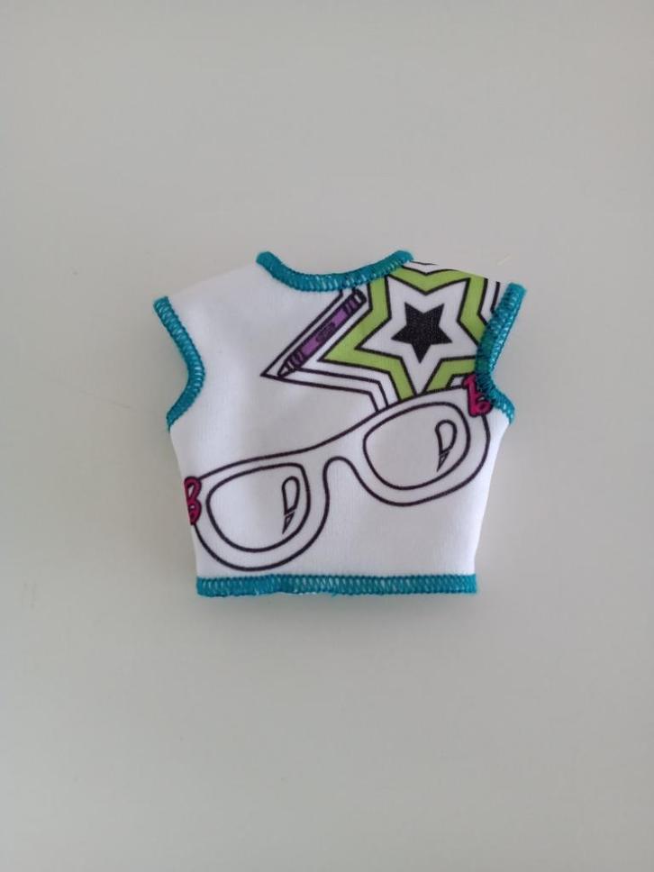 Allerlei leuke Topjes voor (Barbie) Poppen (21 foto's), Verzamelen, Poppen, Gebruikt, Kleertjes, Ophalen of Verzenden