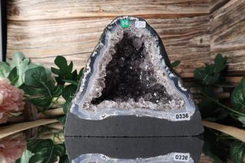 Amethist kathedraal geode #0336 mineraal edelsteen beschikbaar voor biedingen