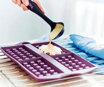 Tupperware multiflex wafel bakvorm op voorraad +receptenboek beschikbaar voor biedingen