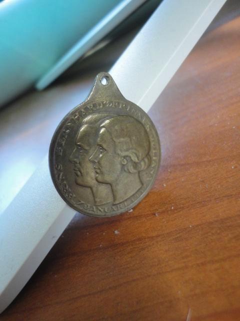 bronzen PENNING - HUWELIJK JULIANA + BERNHARD 7 januari 1937, Postzegels en Munten, Penningen en Medailles, Brons, Nederland, Ophalen of Verzenden