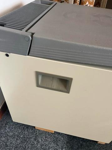 Camping Koelkast 12V - Coleman Maxi Bar beschikbaar voor biedingen