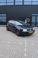 Volkswagen Golf 1.6 77KW 2003 Zwart, Auto's, Volkswagen, Voorwielaandrijving, Stof, 1145 kg, Zwart